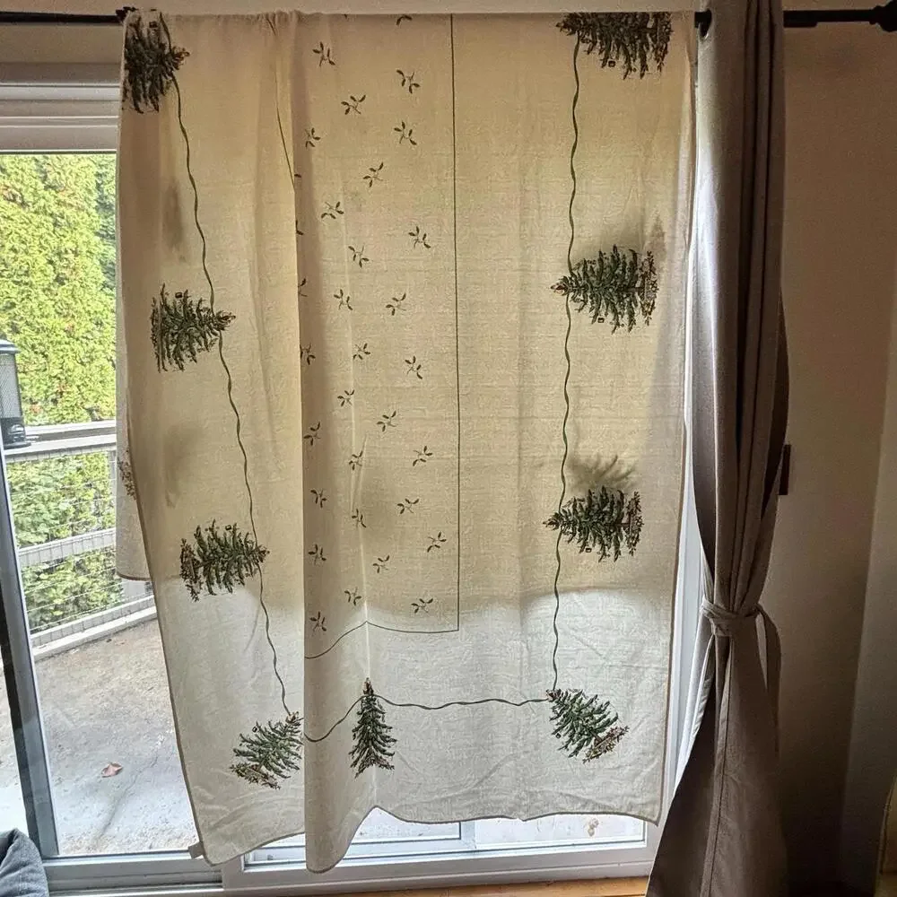 Spode Christmas Tree Tablecloth 114x56 Ivory Green Holiday Cotton Blend